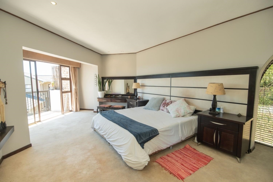 6 Bedroom Property for Sale in Walmer Heights Eastern Cape